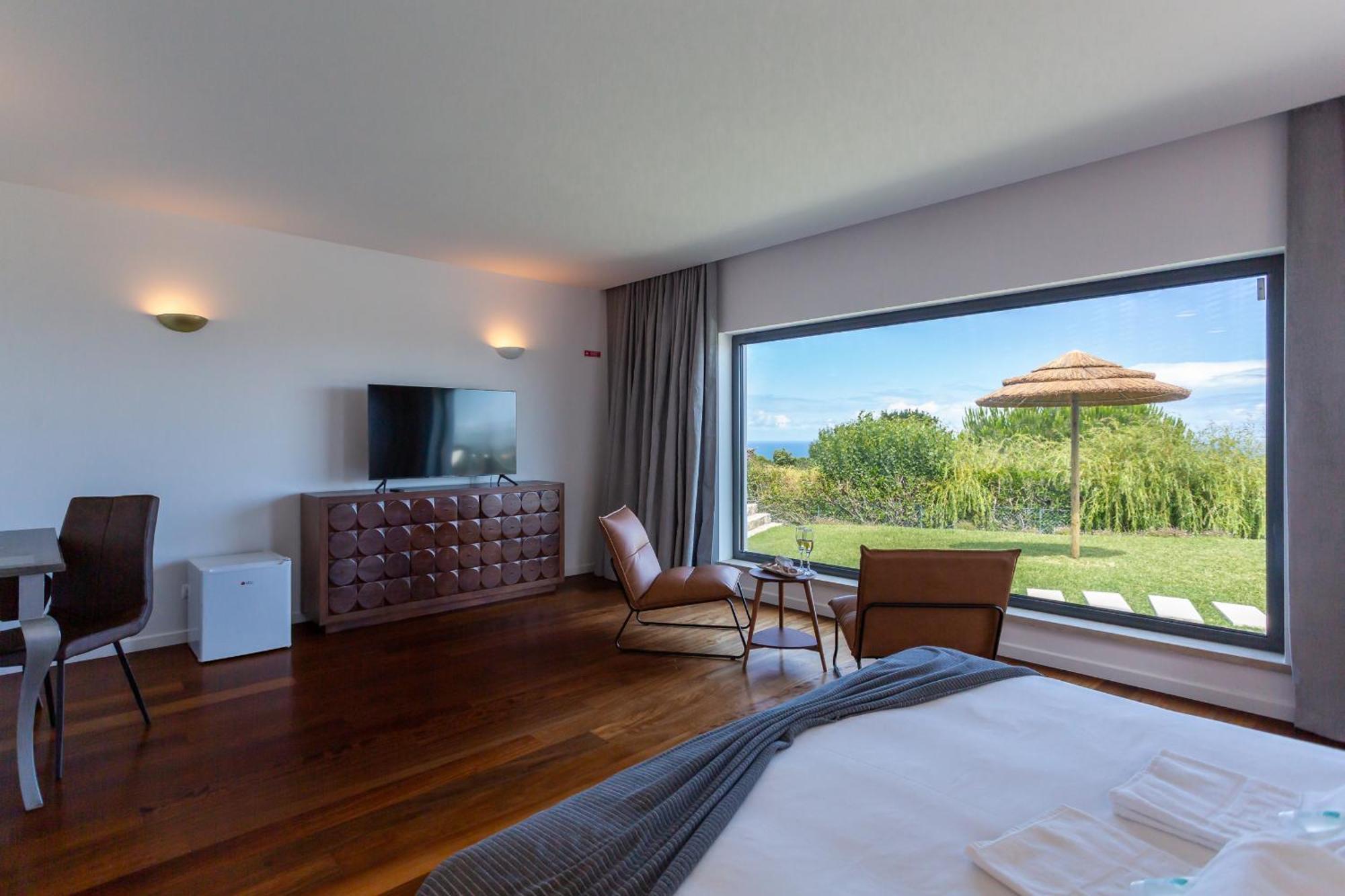 Penedo Escape Sea Suites Colares Exterior foto